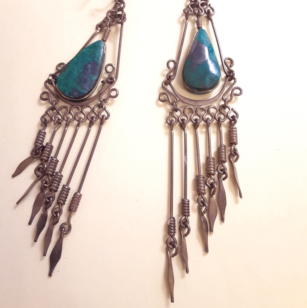 A687 earings. Green stone in each dangling ear